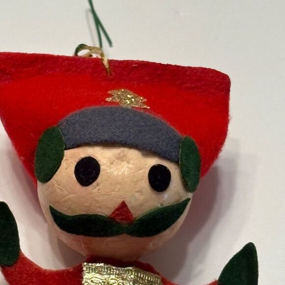 Vintage Christmas Toy Soldier Nutcracker Ornament Figurine Set Green Red Black - Picture 3 of 6